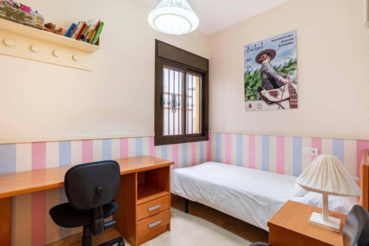 Tu Hogar En Ronda, La Ciudad Sonada